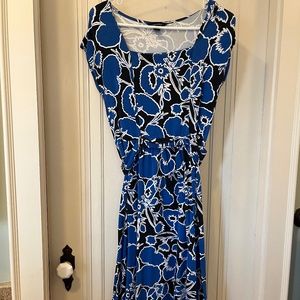 Lands end blue, white, black floral square neck dress size XS